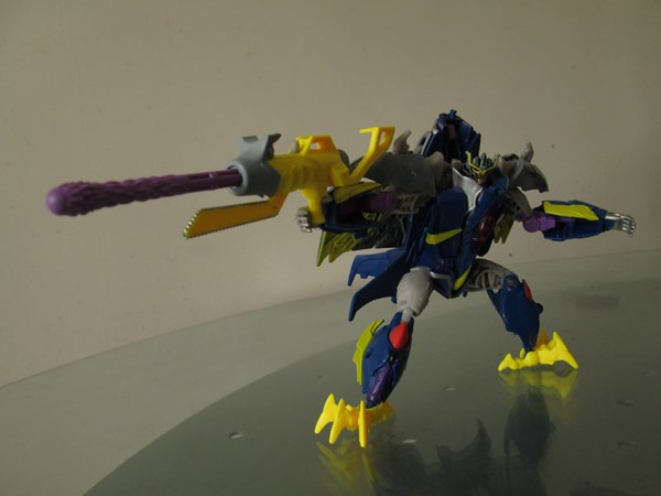 Beast Hunters Dreadwing In Hand Images Transformers Prime Deluxe Class Figure  (13 of 30)